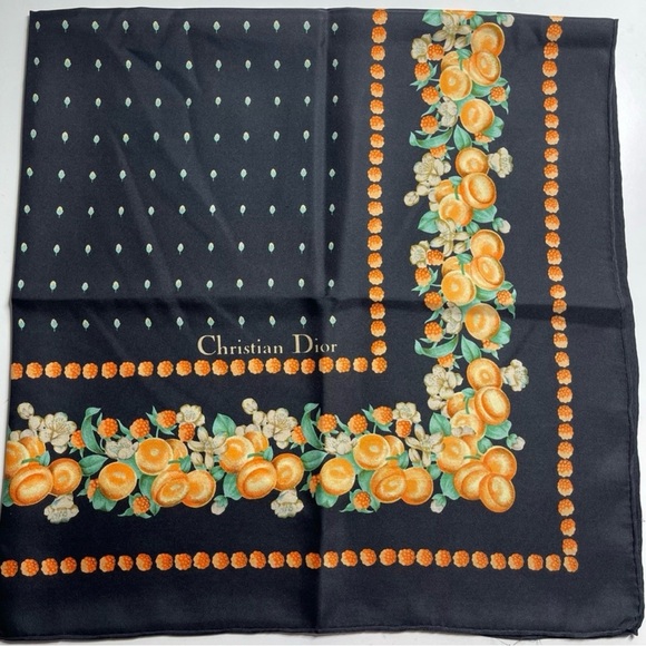 Christian Dior vintage silk scarf 30 x 30 inches - Picture 5 of 5